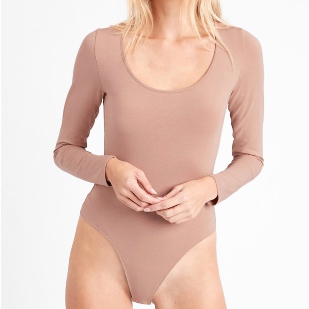 NWT Banana Republic scoop neck thong bodysuit, Hue 60, size M
